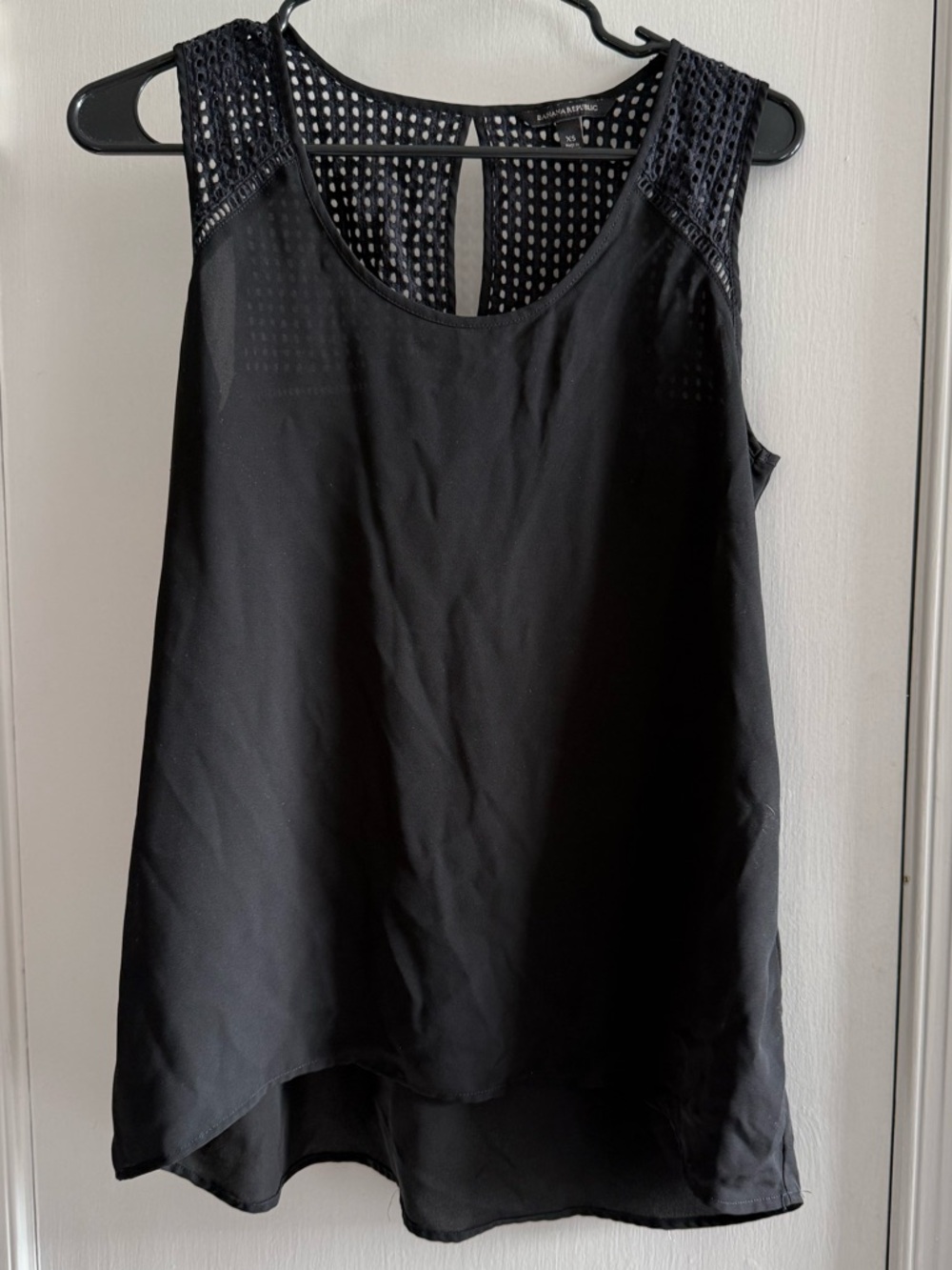 Banana Republic Black Sleeveless Mesh Yoke Tank Size XS
